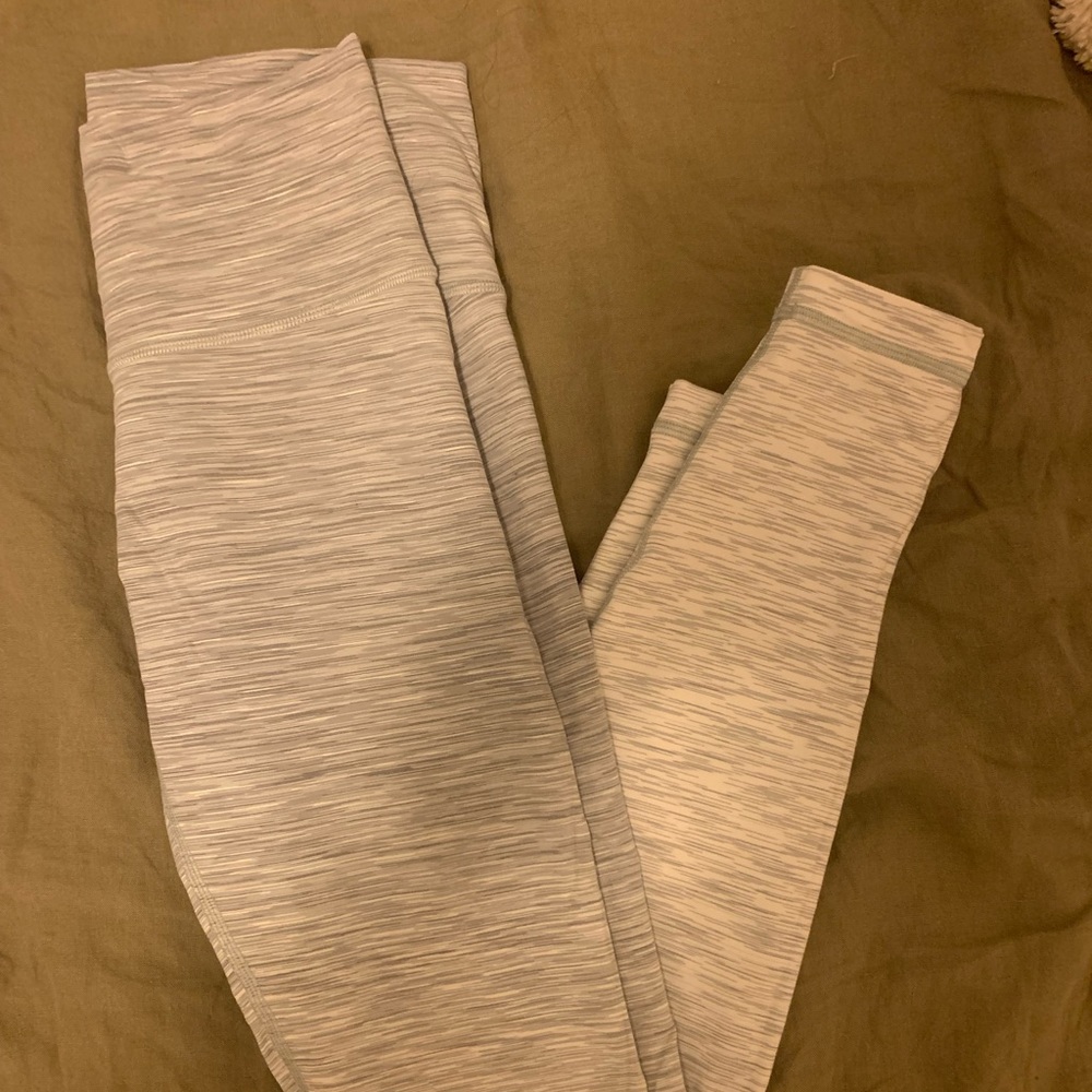 Lululemon Wunder Under leggings